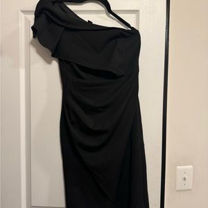 Black dress (formal) SOLD!! 🚨🚨